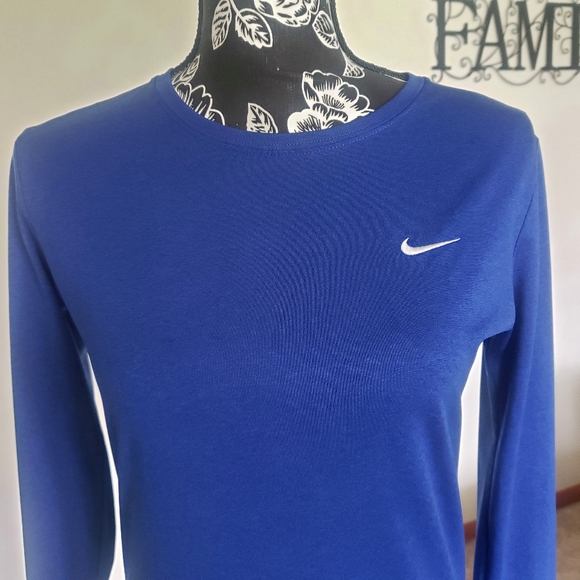 Nike Dri-fit Royal Blue - Picture 2 of 9